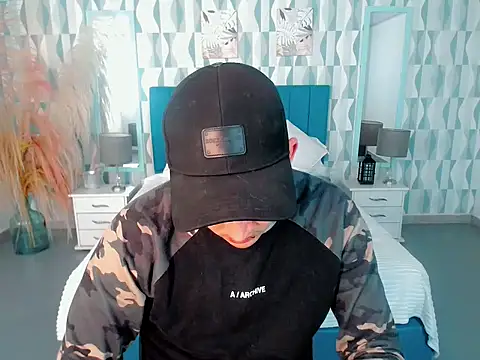 Snapshot of Axel_savage chatting on November 18, 2025, 12:19 pm Axel savage online show from November 18, 2025, 12:19 pm