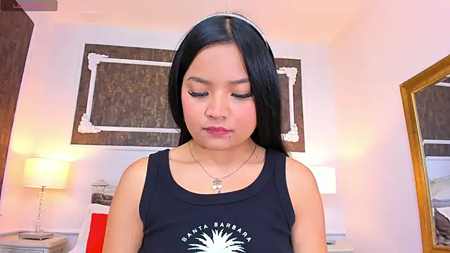 Snapshot of SharonBonet chatting on October 26, 2025, 2:17 pm SharonBonet online show from October 26, 2025, 2:17 pm