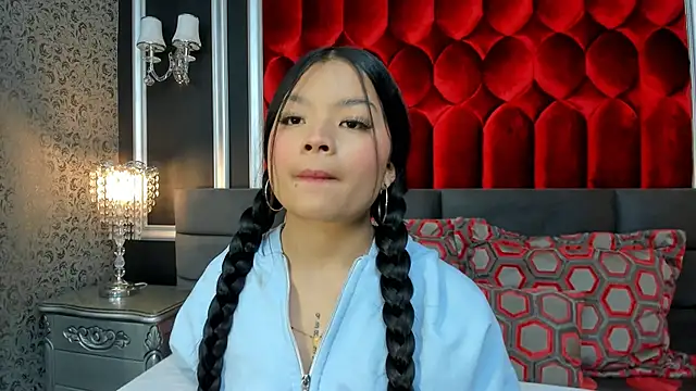 Snapshot of SharonBonet chatting on November 16, 2025, 12:43 pm SharonBonet online show from November 16, 2025, 12:43 pm