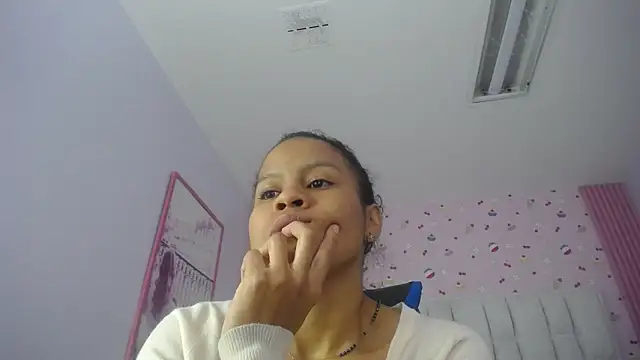 catalina5 s online show from January 14, 2026, 12:58 am