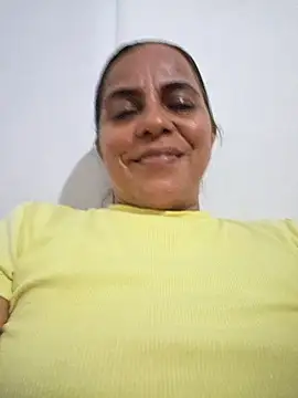 Lucerito-Hot online show from November 5, 2025, 12:41 pm