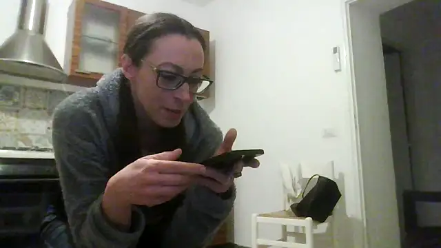 Snapshot of Astrid3 chatting on December 17, 2025, 10:48 pm Astrid3 online show from December 17, 2025, 10:48 pm