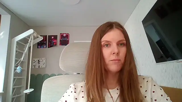 Zolira online show from June 15, 2026, 1:22 pm