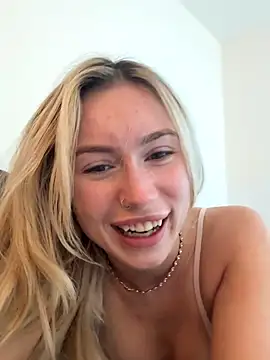 SexySaraxxoo online show from December 2, 2025, 11:23 am