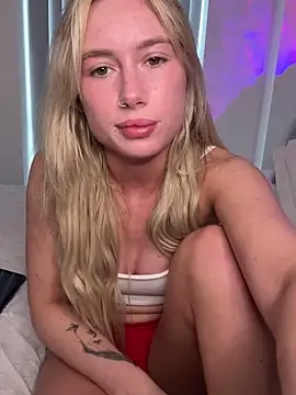 SexySaraxxoo online show from February 5, 2026, 11:50 am