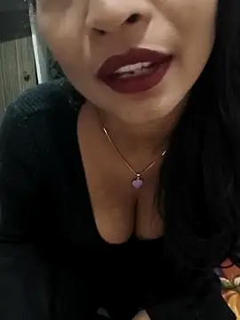 Itz Mayra  online show from November 18, 2025, 6:22 pm