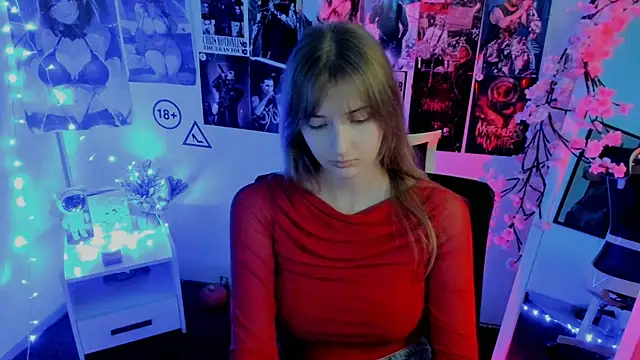 Snapshot of NeyliDream chatting on November 18, 2025, 7:22 am NeyliDream online show from November 18, 2025, 7:22 am