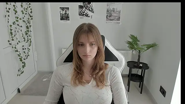 Snapshot of NeyliDream chatting on May 29, 2026, 12:44 pm NeyliDream online show from May 29, 2026, 12:44 pm