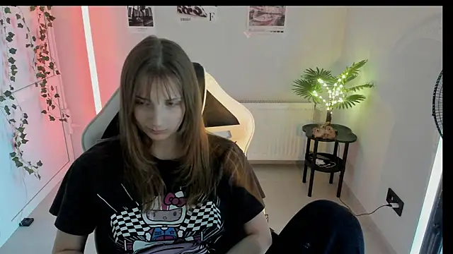 NeyliDream online show from July 10, 2026, 3:23 pm