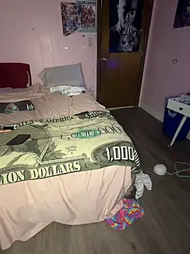 shortywidaphatty online show from December 21, 2025, 1:46 pm