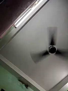 Snapshot of cuteeepriya chatting on October 13, 2025, 7:48 pm cuteeepriya online show from October 13, 2025, 7:48 pm