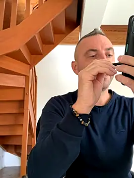 Marronglace1 online show from October 24, 2025, 9:41 am