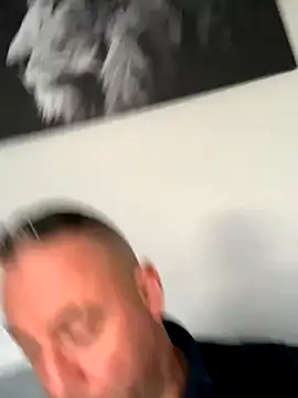 Marronglace1 online show from November 28, 2025, 3:12 pm