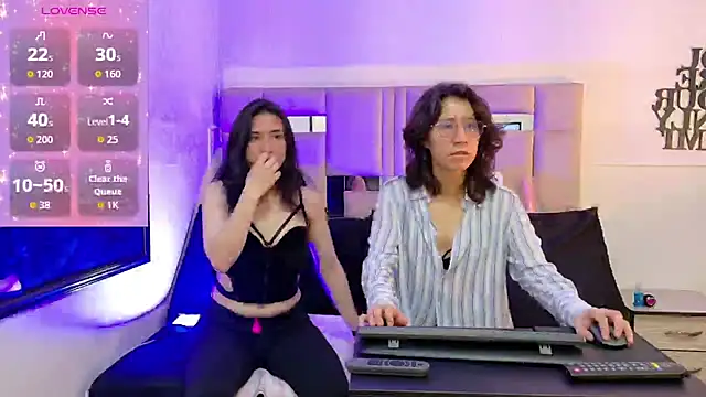 jupiterysaturno online show from September 11, 2025, 4:07 pm