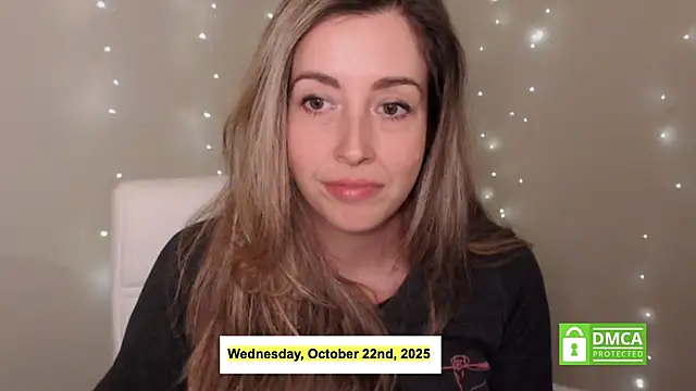 Snapshot of SuggestiveBehavior chatting on October 23, 2025, 12:09 am SuggestiveBehavior online show from October 23, 2025, 12:09 am