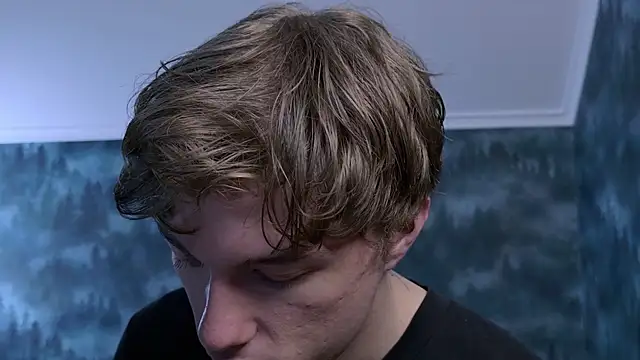 MarkShot  online show from November 9, 2025, 4:44 pm