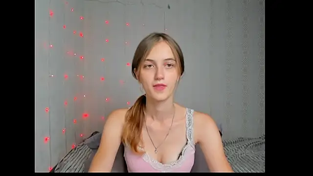 Snapshot of dreamy_pollyyy chatting on July 16, 2026, 6:38 pm dreamy pollyyy online show from July 16, 2026, 6:38 pm