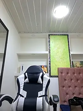 Snapshot of susan_mooree chatting on November 27, 2025, 6:41 pm susan mooree online show from November 27, 2025, 6:41 pm