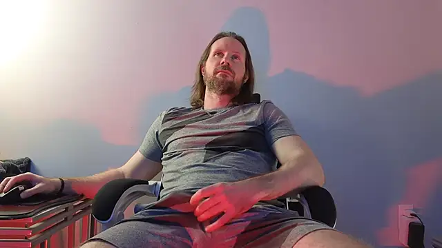 AlbinoAdonis online show from February 24, 2026, 3:07 am