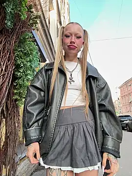 Sugar Pop online show from September 21, 2025, 1:49 pm