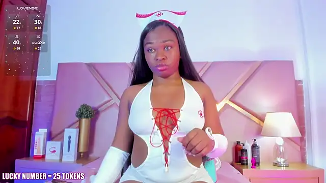 SophieSinclair online show from October 31, 2025, 12:57 pm