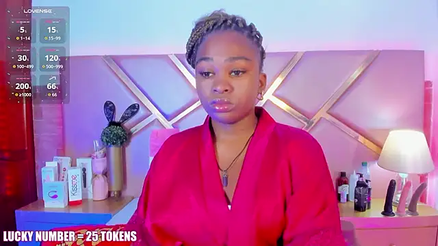 SophieSinclair online show from March 25, 2026, 12:48 pm