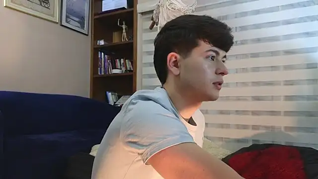 tightncuteass online show from March 16, 2026, 5:44 am