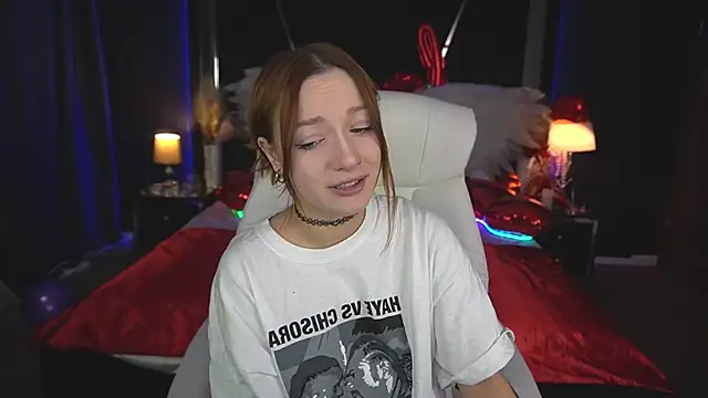 FoxyMayy online show from February 7, 2026, 2:14 pm