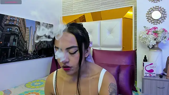 Leslie Bussh  online show from April 15, 2026, 12:53 pm