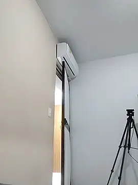 Snapshot of Kloee_12 chatting on November 29, 2025, 1:50 am Kloee 12 online show from November 29, 2025, 1:50 am