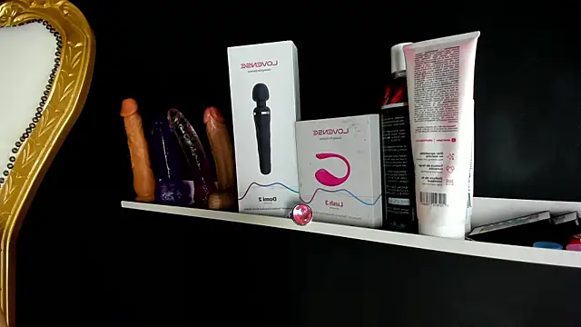 Snapshot of Bagiolett chatting on November 7, 2025, 7:29 pm Bagiolett online show from November 7, 2025, 7:29 pm