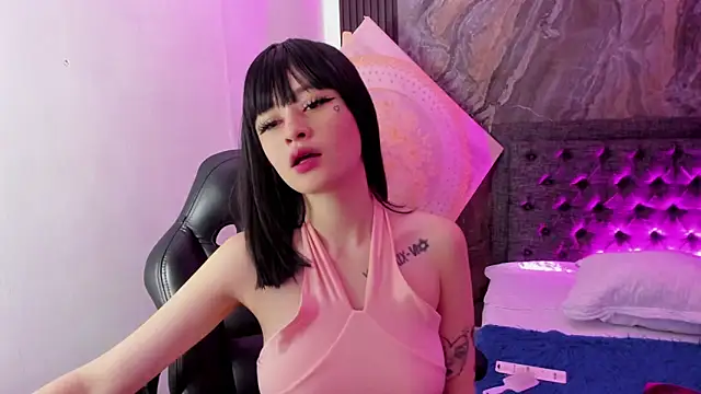 Zoe Rosse00 online show from March 5, 2026, 2:13 pm