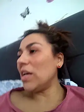 vanessa-titisM online show from May 6, 2026, 4:55 pm