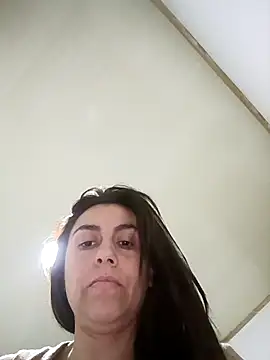 vanessa-titisM online show from February 1, 2026, 7:50 am