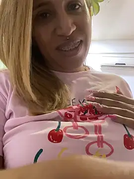 Snapshot of AngelitaSexyCam chatting on April 11, 2026, 6:22 pm AngelitaSexyCam online show from April 11, 2026, 6:22 pm