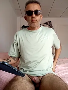 EmilioTaladdro online show from April 25, 2026, 11:57 am