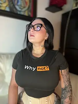 GabyMejiaa online show from December 23, 2025, 12:22 am