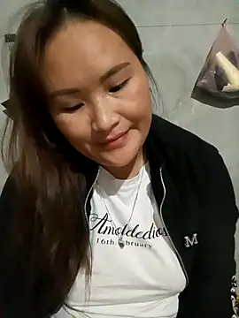 Snapshot of Tamara-a chatting on November 2, 2025, 3:50 pm Tamara-a online show from November 2, 2025, 3:50 pm