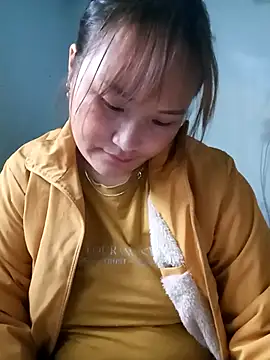 Snapshot of Tamara-a chatting on October 23, 2025, 2:43 am Tamara-a online show from October 23, 2025, 2:43 am