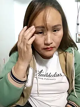 Snapshot of Tamara-a chatting on December 15, 2025, 12:33 pm Tamara-a online show from December 15, 2025, 12:33 pm