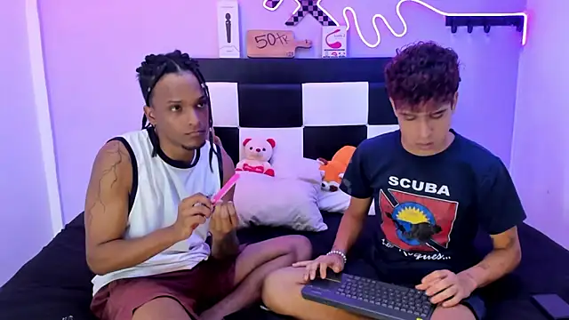 Snapshot of Lucky_boys__X chatting on June 18, 2026, 4:44 am Lucky boys X online show from June 18, 2026, 4:44 am
