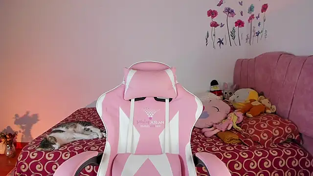 Snapshot of maddy_parker__ chatting on June 16, 2026, 9:37 pm maddy parker online show from June 16, 2026, 9:37 pm