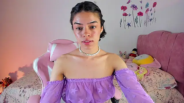 maddy parker   online show from June 10, 2026, 11:28 pm