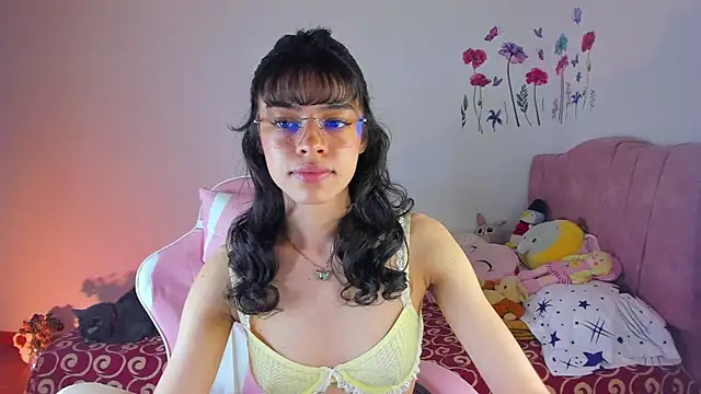 Snapshot of maddy_parker__ chatting on July 22, 2026, 1:18 am maddy parker online show from July 22, 2026, 1:18 am