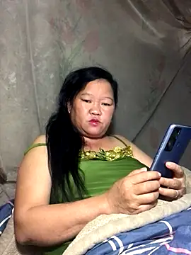 riso-00 online show from December 1, 2025, 9:21 am