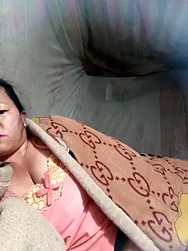 riso-00 online show from November 1, 2025, 4:23 pm