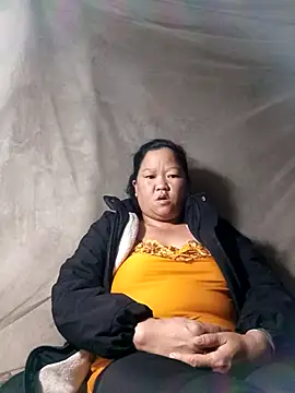 riso-00 online show from November 3, 2025, 11:41 pm