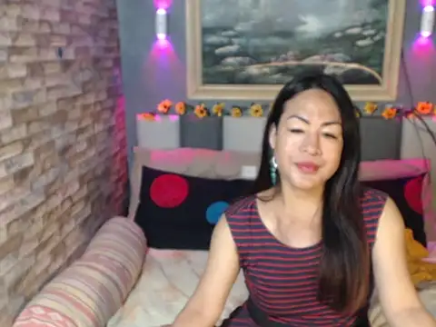 Sexymaturedmistress online show from November 1, 2025, 2:51 am