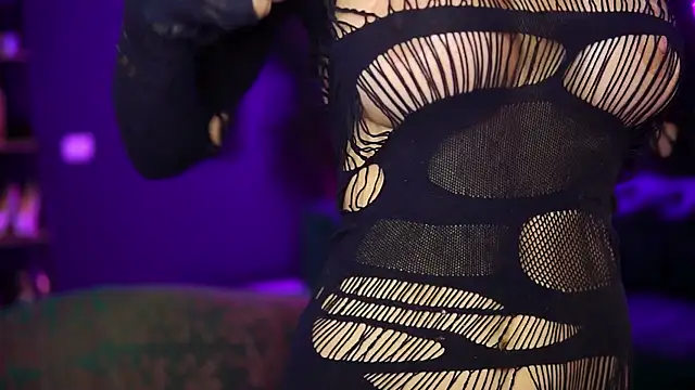 Snapshot of YuliaDesirevska chatting on November 1, 2025, 8:14 pm YuliaDesirevska online show from November 1, 2025, 8:14 pm