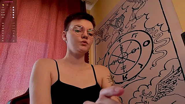 KrisNeal online show from September 26, 2025, 9:27 am